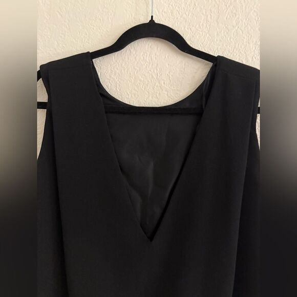 Zara Elegant Black Sleeveless Mini Dress - Picture 4 of 7